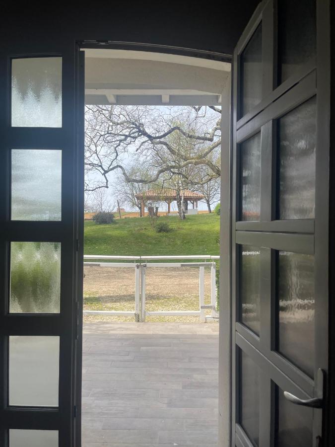 Domaine Des Peyries - Chambres Et Table D'Hotes Saint-Barthelemy-d'Agenais Luaran gambar